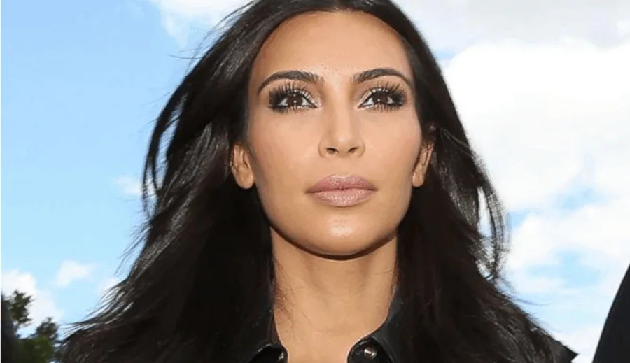 Κοντινό πλάνο της Kim Kardashian