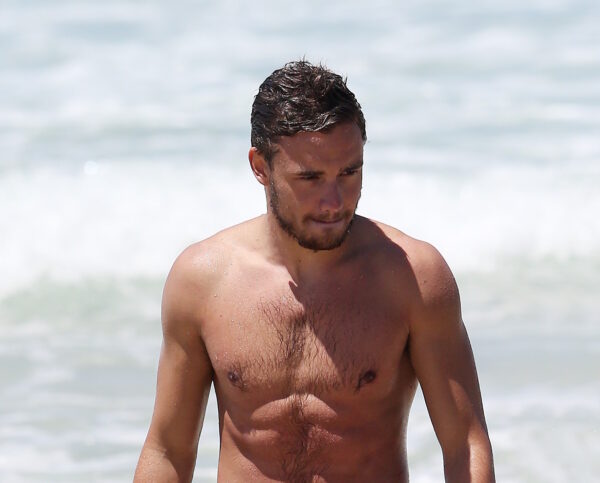 Ο Liam Payne των One Direction βγαίνει με το κορίτσι του και επιβεβαιώνει ότι είναι σε σχέση!