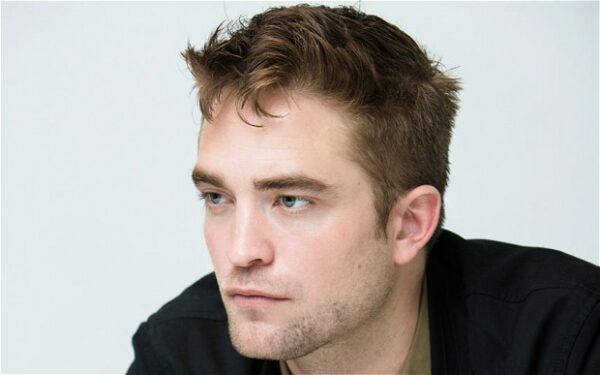 Τι φοβάται ο Robert Pattinson και δεν ανοίγει λογαριασμό στο Twitter; Οι κρίσεις πανικού και η έλλειψη αυτοπεποίθησης