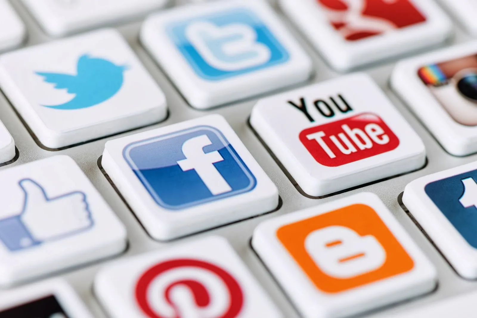 social-media-buttons1_1025082796