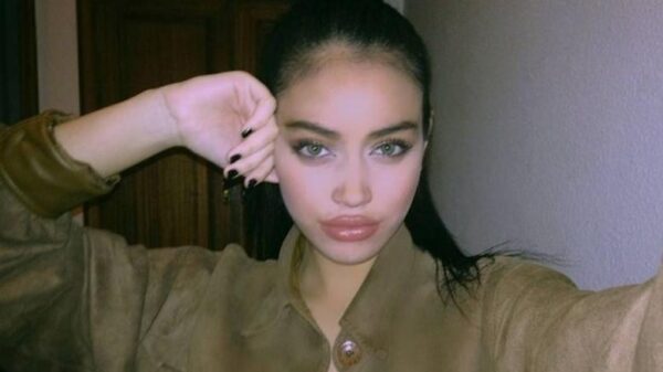 Το κορίτσι σωσίας της Irina Shayk μεταμορφώθηκε σε μοντέλο