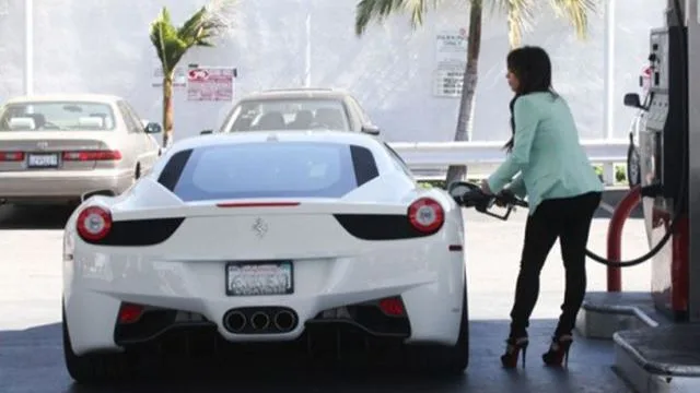 Kim-Kardashian-b640