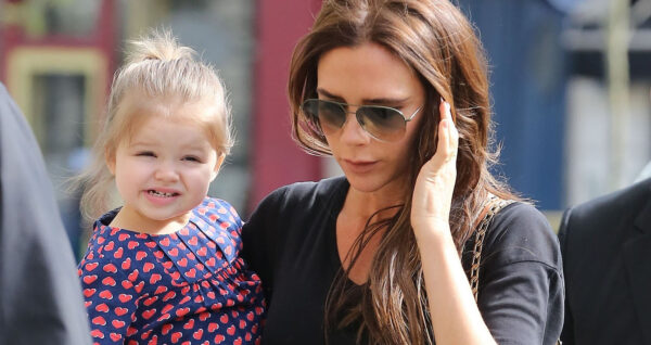 Victoria Beckham: Πήγε την 5χρονη κόρη της για μανικιούρ-πεντικιούρ