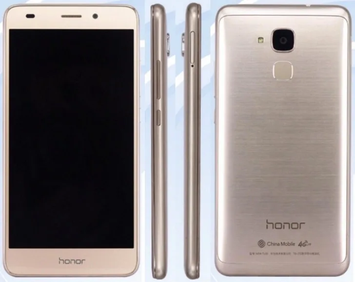 Το smartphone Huawei Honor 5C σε χρυσό χρώμα από τέσσερις διαφορετικές οπτικές γωνίες.
