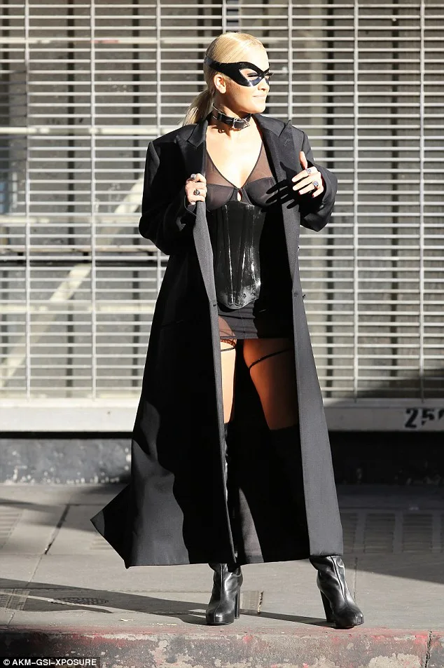 rita-ora03