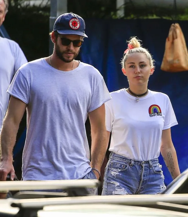 EXCLUSIVE: *PREMIUM EXCLUSIVE RATES APPLY* *NO WEB UNTIL 10.30PM PST APRIL 28* *NO USA TV UNTIL 8PM PST APRIL 28*Miley Cyrus and Liam Hemsworth are seen getting lunch in Byron Bay
