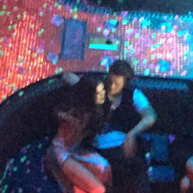 PAY-Orlando-Bloom-and-Selena-Gomez