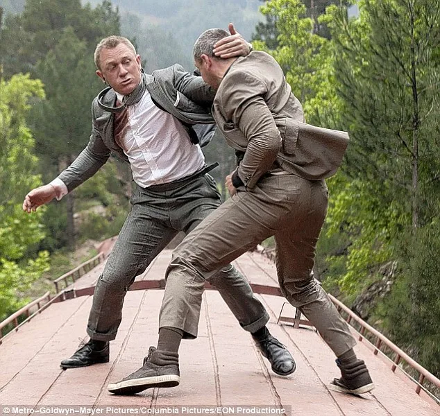 james bond-daniel craig