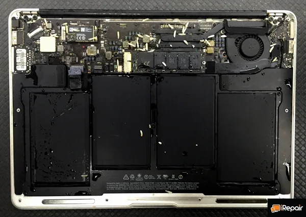 macbook_water_damage_iRepair
