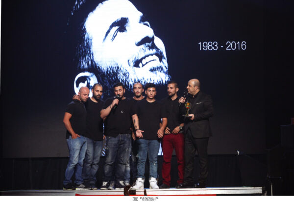H συγκινητική στιγμή με τα αδέλφια Παντελίδη στη σκηνή όπως θα την δείξουν οι κάμερες