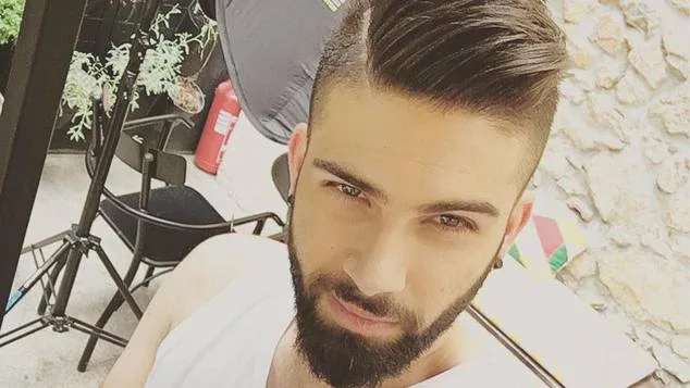 Ο Ανδρέας Λέοντας σε κοντινό πλάνο.