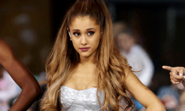 Η Ariana Grande έφαγε πόρτα!
