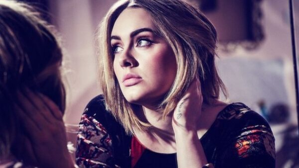 Αυτά είναι τα 6 τραγούδια που ακούει η Adele όταν χωρίζει