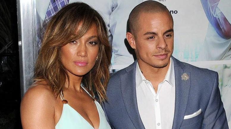 Η Jennifer Lopez και ο Casper Smart σε κοινή τους εμφάνιση.