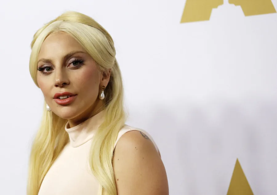 Η Lady Gaga στο γεύμα των υποψηφίων για τα 88α Βραβεία Όσκαρ στο Μπέβερλι Χιλς.