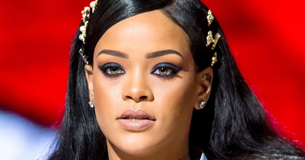 rihanna-6b80c4ef-606a-4d27-bc6f-3232a6d1df8b