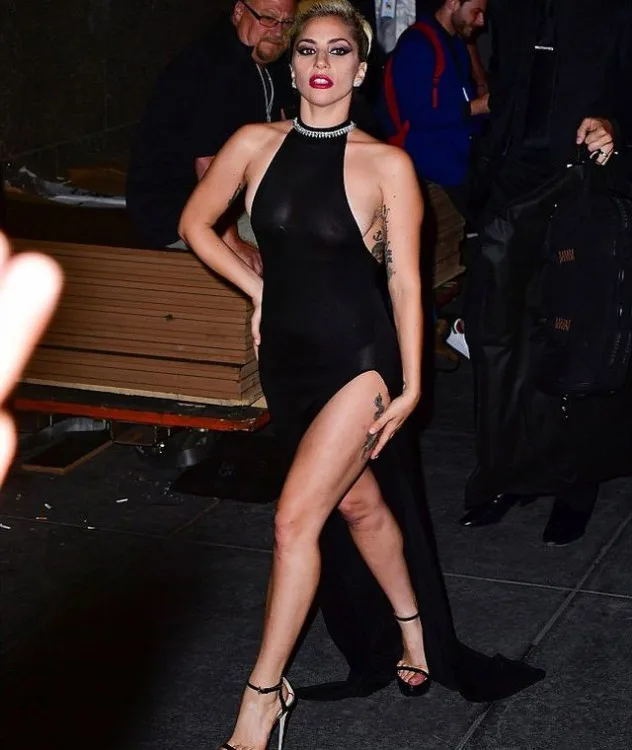 Gaga-c640-632x750