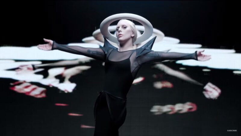 Το νέο άλμπουμ της Lady Gaga και το πρόσωπο στο οποίο το αφιερώνει