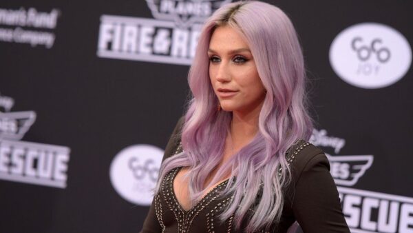 Η Kesha επιστρέφει – σταμάτησαν να την εμποδίζουν να ηχογραφήσει!