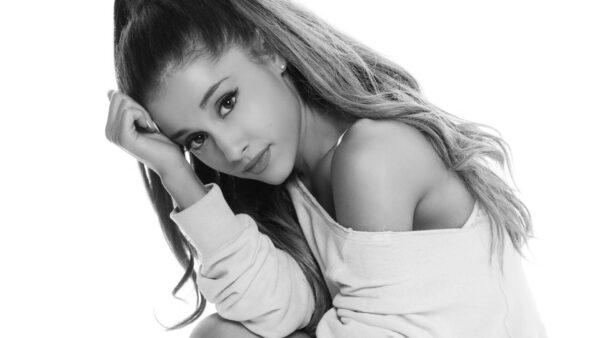 Η Ariana Grande στην Ελλάδα; #ArianaAddGreeceOnTour