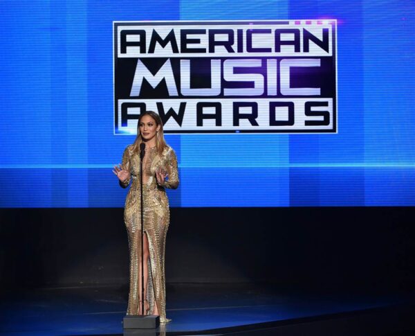 Ανακοινώθηκαν οι υποψηφιότητες των American Music Awards 2016!