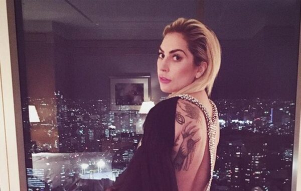 Δείτε πόσο θερμή ήταν η υποδοχή της Lady Gaga στην Ιαπωνία!