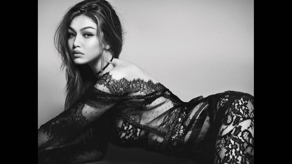 Gigi-Hadid-Vogue-Japan-2016-Cover-Photoshoot15