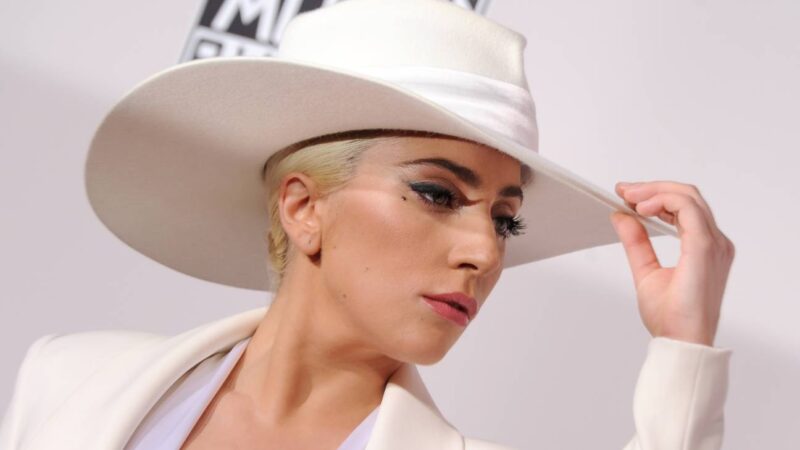 Η Lady Gaga ξέσπασε σε δάκρυα σε συνέντευξή της.