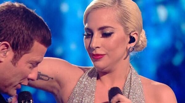 Οι θαυμαστές τα… χώνουν στην Lady Gaga: ‘Εχει κάνει πλαστικές και είναι αγνώριστη