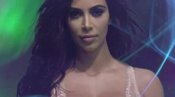 Η Kim Kardashian «έφυγε» για το διάστημα