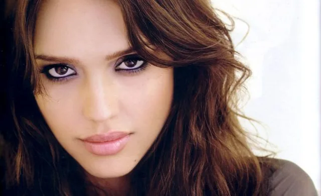 jessica-alba-a640
