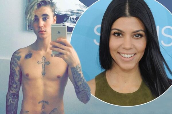 Η Kourtney Kardashian συνάντησε σχεδόν γυμνόστηθη τον Justin Bieber. Κι εκείνος είχε ένα περίεργο βλέμμα.
