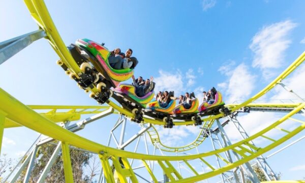Accept the challenge, loop yourself στο Allou! Fun Park!