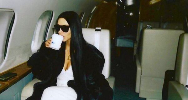 Η Kim Kardashian αποκαλύπτει μέσα από 16 φωτογραφίες τι έκανε όσο καιρό απείχε από τα social media