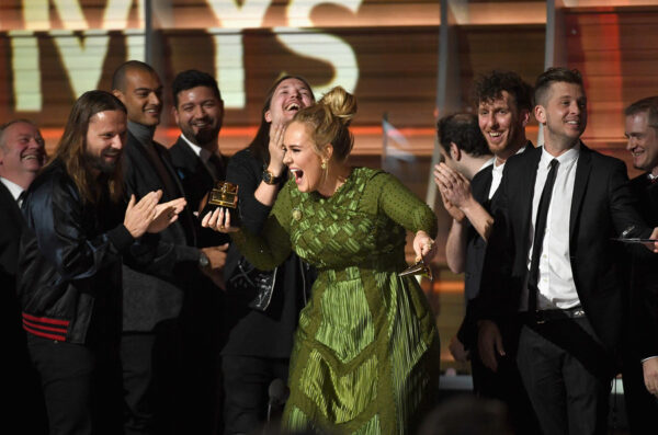 Grammys 2017: Εδώ είναι ΟΛΟΙ οι νικητές!