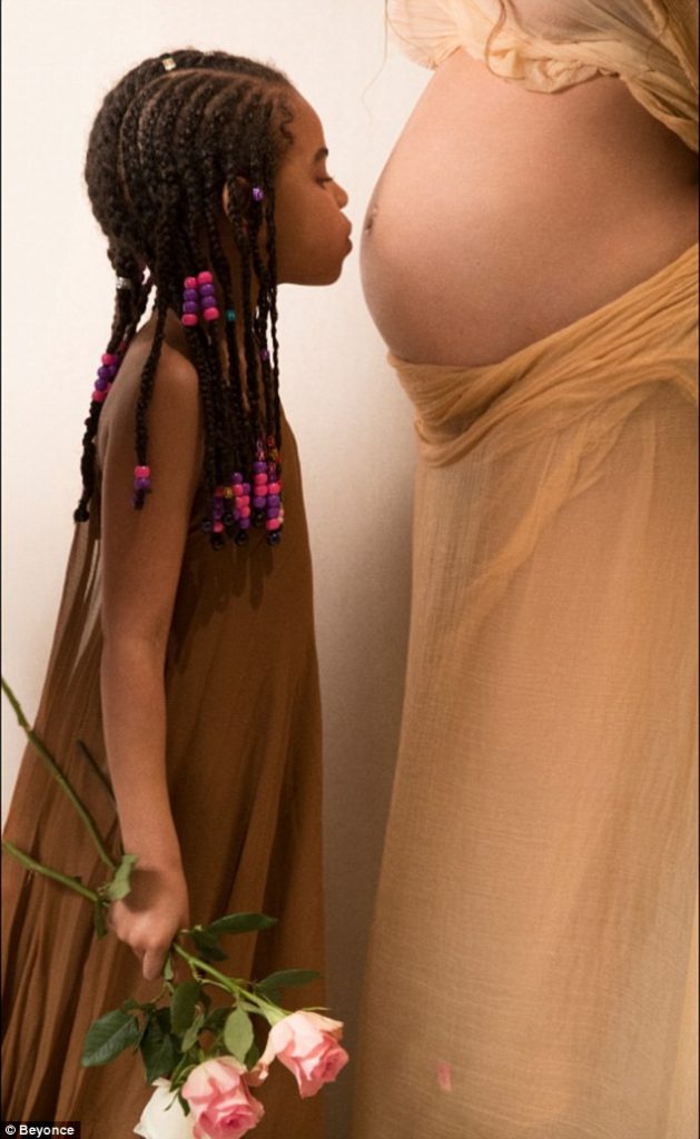 Η Beyoncé έγκυος με την κόρη της Blue Ivy