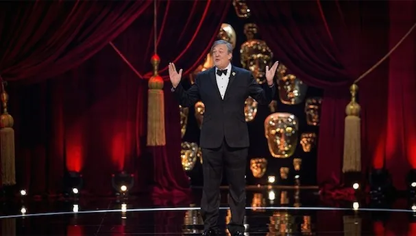 Παρουσιαστής στη σκηνή των βραβείων BAFTA.