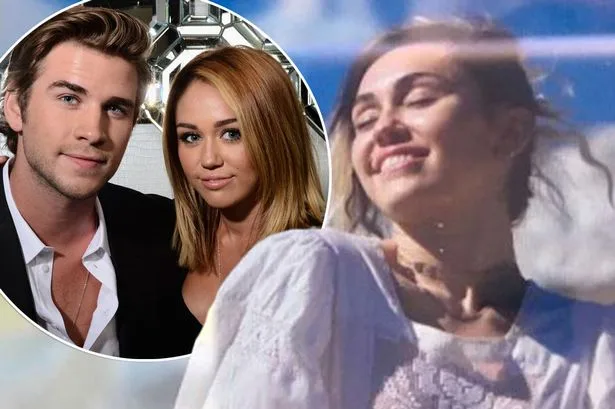 Η Miley Cyrus και ο Liam Hemsworth σε κολάζ φωτογραφιών.