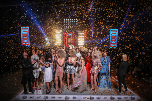 MadWalk 2017 by Aperol Spritz: Όλα τα Acts μέσα από πολλές μεγάλες φωτογραφίες