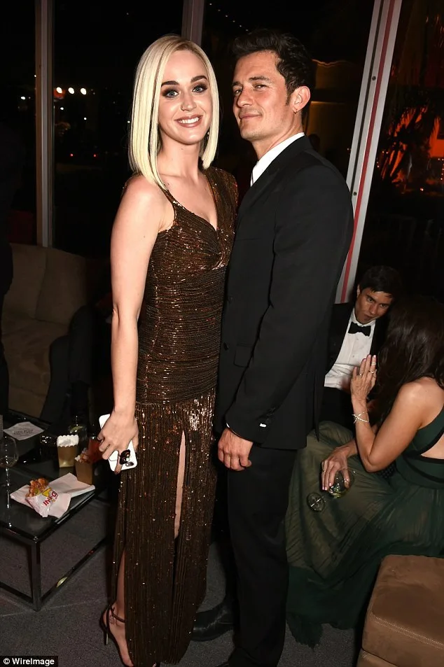Η Katy Perry και ο Orlando Bloom σε κοινή εμφάνιση σε πάρτι.