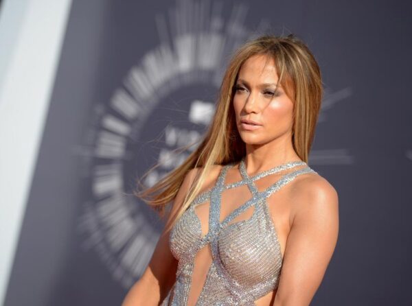 Η Jennifer Lopez σε ρομαντικό ταξίδι στις Μπαχάμες με τον νέο της αγαπημένο.