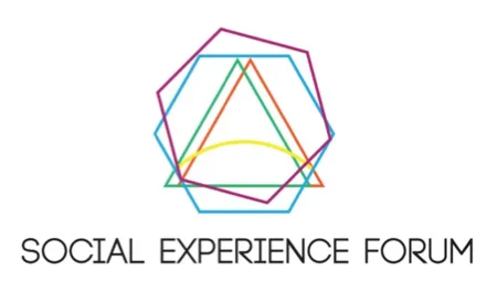 Λογότυπο του Social Experience Forum με γεωμετρικά σχήματα.