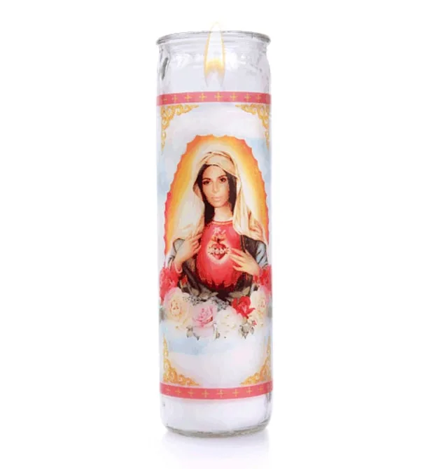 Κερί με την Kim Kardashian ως θρησκευτική φιγούρα