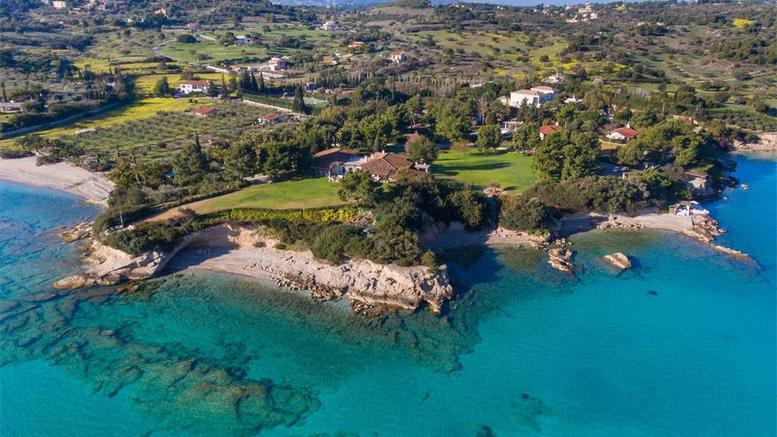 Πανοραμική άποψη πολυτελούς παραθαλάσσιας έπαυλης στο Κουνούπι Αργολίδας.