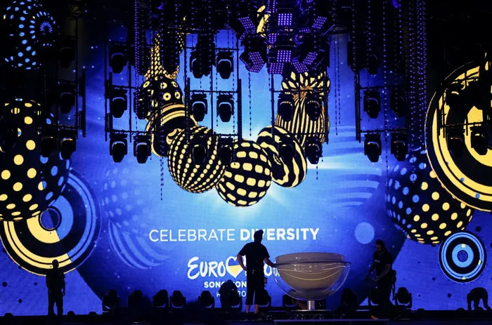 Η εντυπωσιακή σκηνή της Eurovision 2017 στο Κίεβο με το σύνθημα Celebrate Diversity.