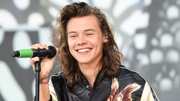 O Harry Styles έρχεται με το “Behind the album”, το ντοκιμαντέρ για την ηχογράφηση του άλμπουμ του