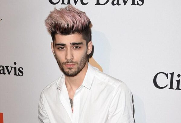 Γιατί εμφανίστηκε με καροτσάκι ο Zayn Malik;