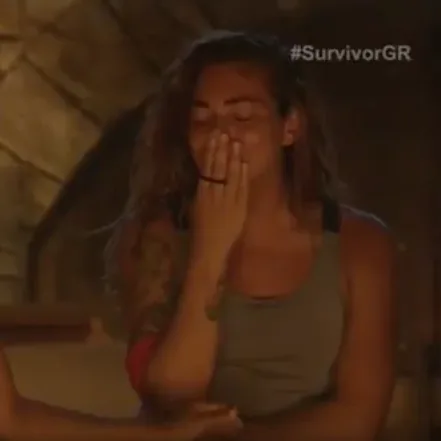 Η Ευρυδίκη Βαλαβάνη κλαίει στο Survivor