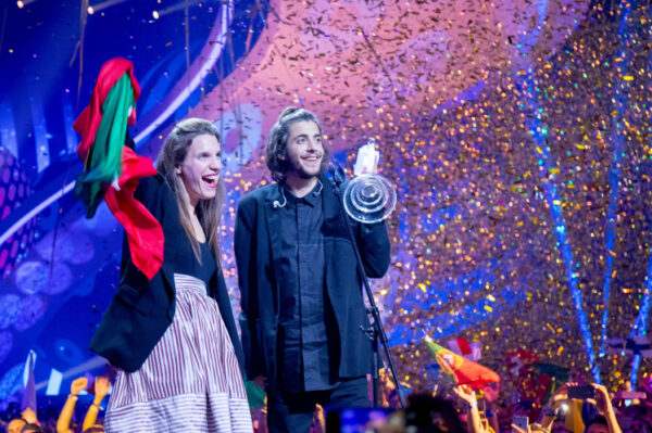 Αγνώριστος ο νικητής της Eurovision, Salvador Sobral όταν ήταν 19 ετών και πήγε σε talent show!
