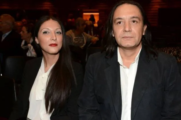 Ο Γιάννης Κότσιρας με την Κατερίνα Πέρρου σε εκδήλωση.